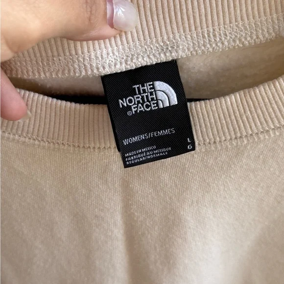 The North Face Women's Off-White Sweatshirt | Large - Picture 4 of 8